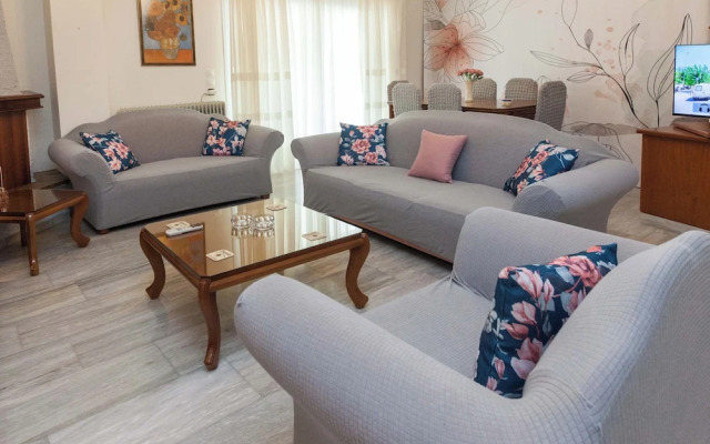 Classical 2 Bd Beauty Apt in Chalandri