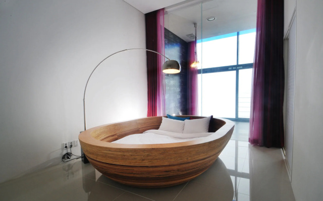 Haslla Art World Museum Hotel