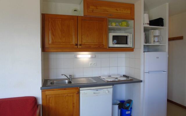 Lou Services Apartment G11 LSI 001