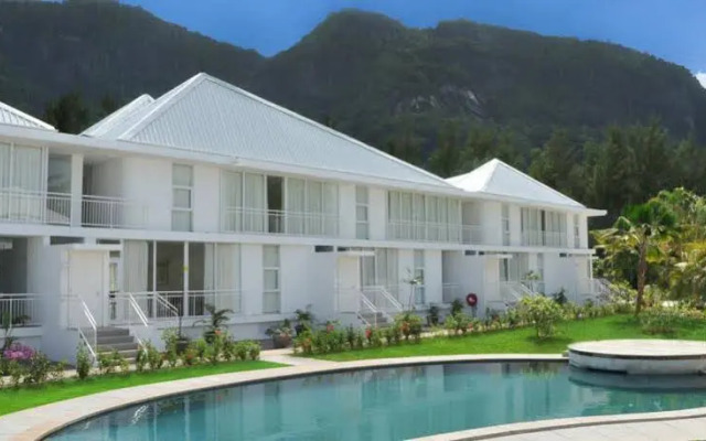 Luxury apartment on Eden Island