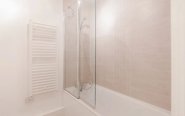 Roomspace Apartments -The Hurley
