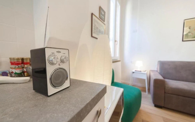 Mirasole in Bologna With 1 Bedrooms and 1 Bathrooms