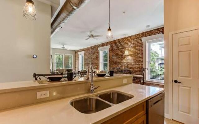 JBH 115 W 2nd Apt #1