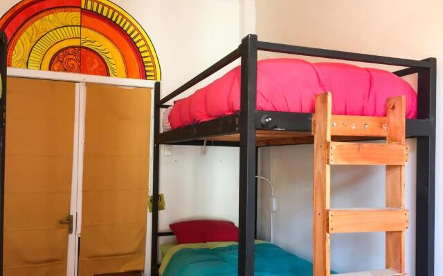 Hostal Po - Hostel