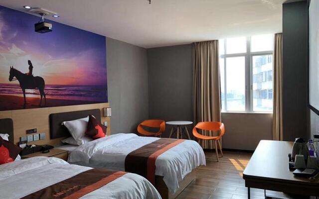 Jun Hotel Guangdong Zhanjiang Suixi County Quanfeng Square