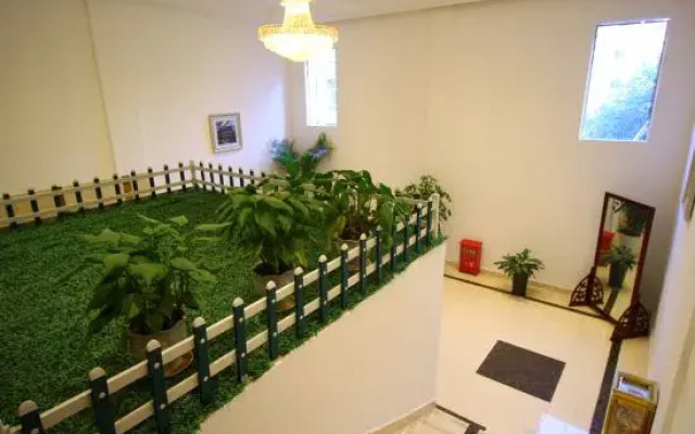 Changshun Holiday Hotel