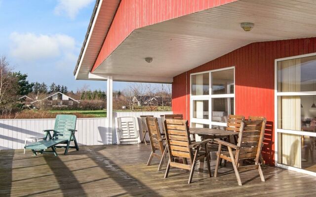 8 Person Holiday Home in Hemmet