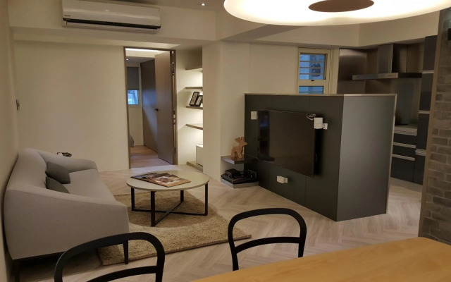 3 Bedrooms+1 Study room (Near Taipei 101 and MRT)