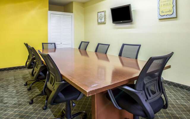 Clarion Inn & Suites Aiken South