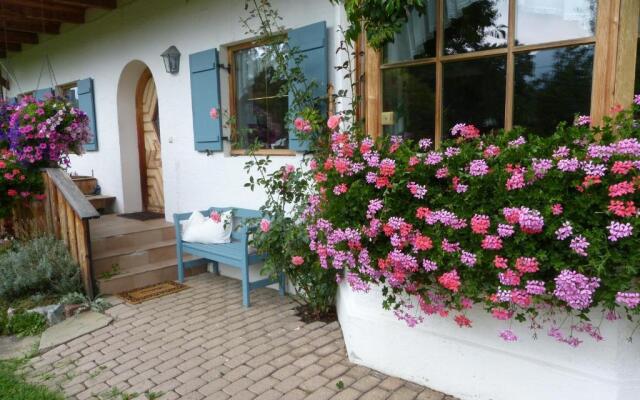 Suzanne's B&B & Gardens