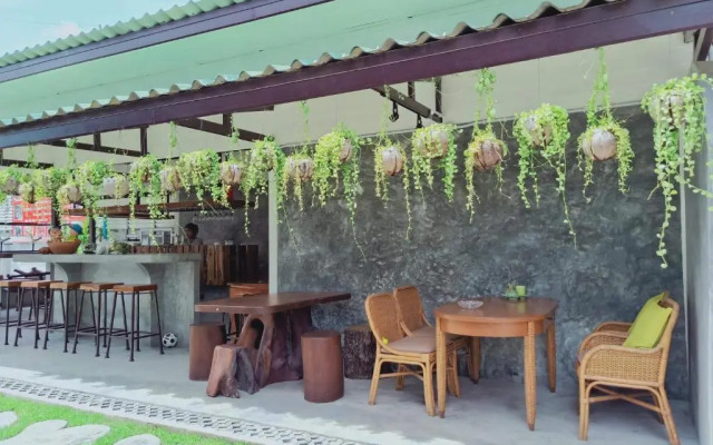 Baan Sala Lung Dam Resort