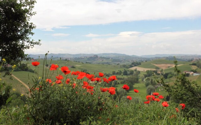 Cascina Raggio Di Sole B&B