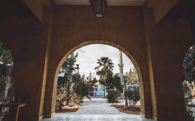 Nicosia Taskonak Hotel & Restaurant