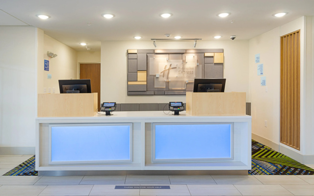 Holiday Inn Express & Suites Abingdon by IHG