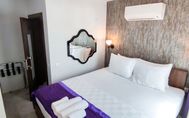 Ege Hotel