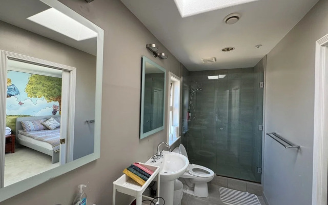 Sunward Coast Westside Homestay