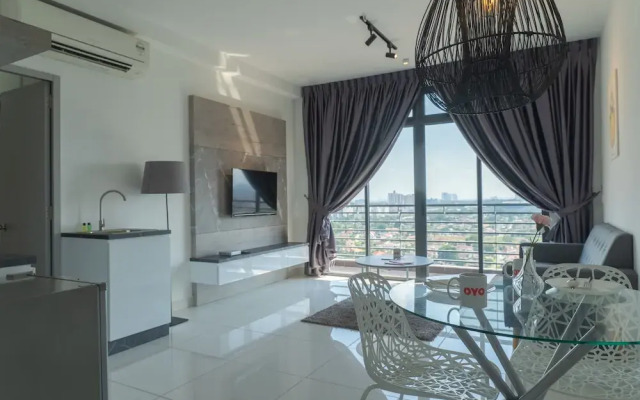 OYO Home 43995 Premium 3br 1tebrau