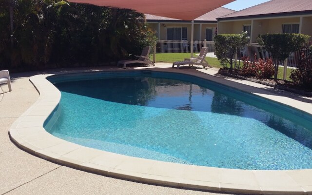 Emerald Explorers Inn