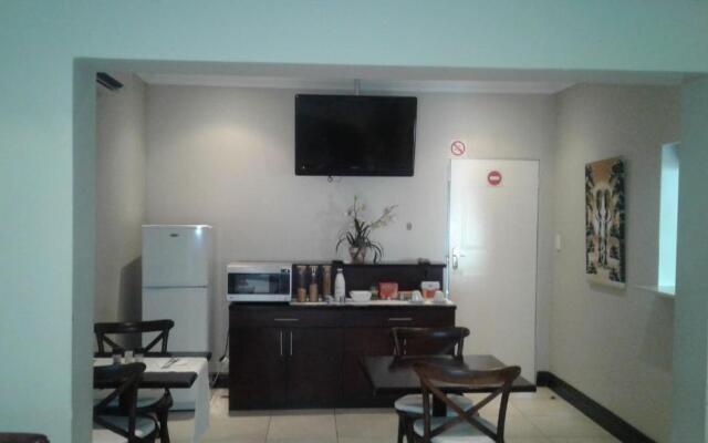 Fairview Bed And Breakfast - Double Bedroom 3