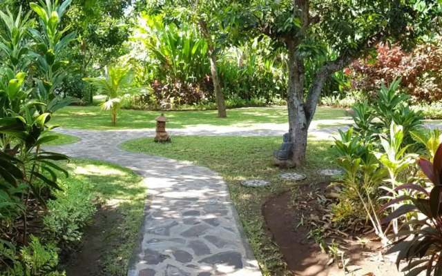 Mango Tree Inn