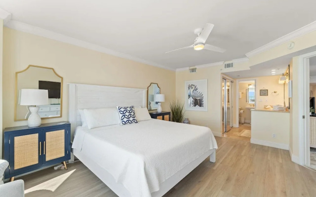 Seaspray East 825-gulf Front