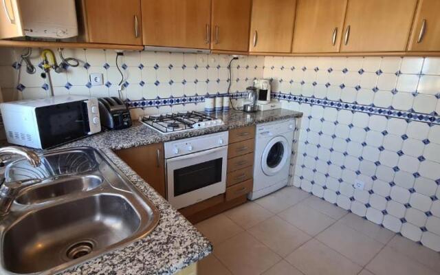 401 - 2 bedroomed Apartment - Oura - Sea View