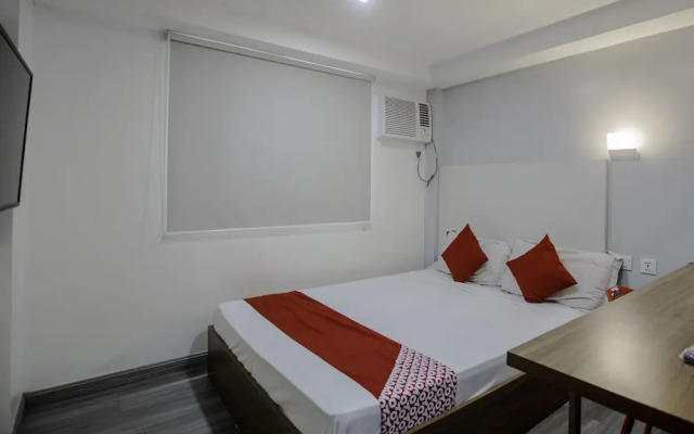 RedDoorz Plus near SM Fairview