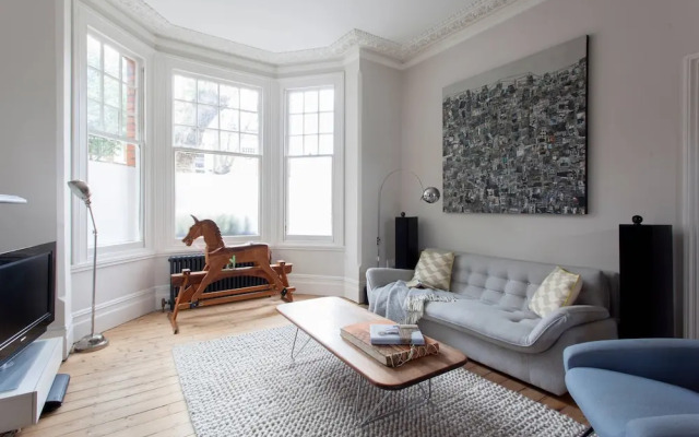 Ardilaun Road by Onefinestay