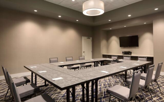 Embassy Suites By Hilton Kansas City Olathe