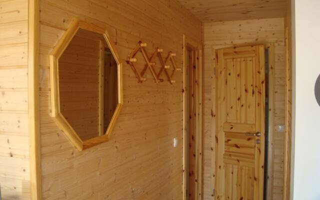 Yellow - Peter's Modern Retreat