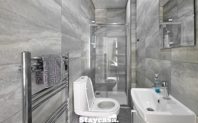 Cosy 4-Bedroom House Manchester