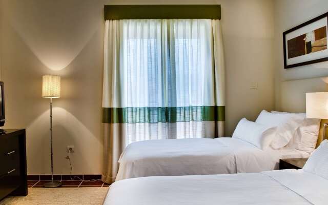Dolce by Wyndham CampoReal Lisboa