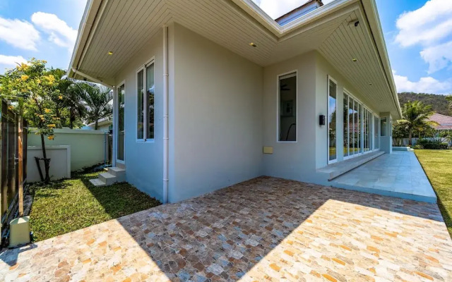 Luxury 7 Bedroom Pool Villa - WL67