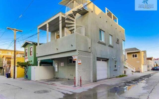 200-Surf Stars Penthouse