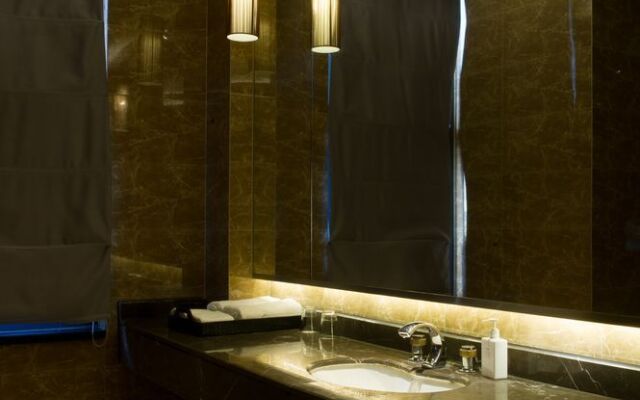 We Love Hotel Shanghai Taopu Branch