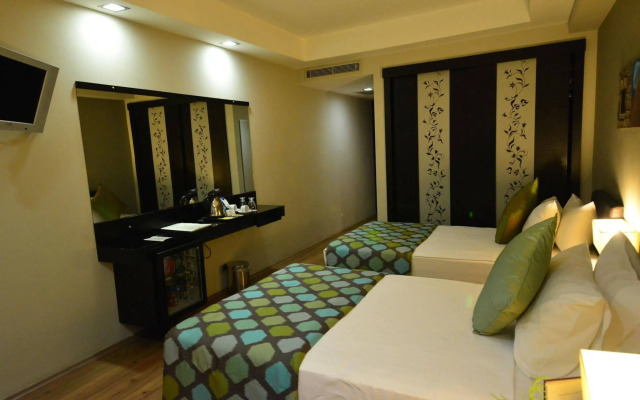 May Park Hotel