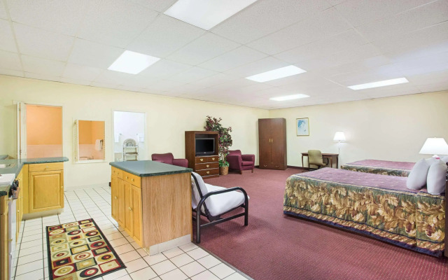 Bristol Parkway Inn