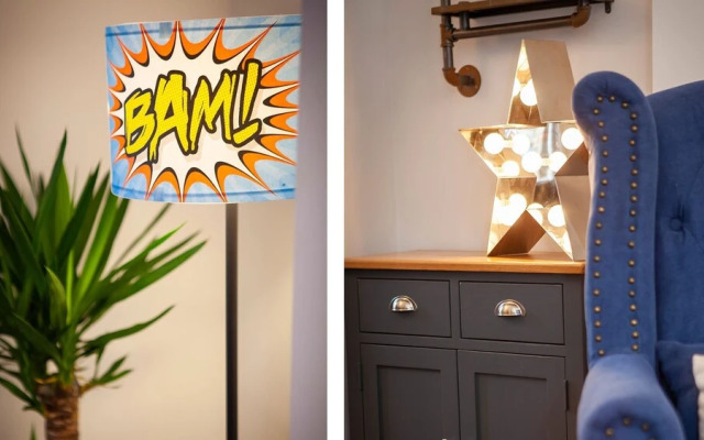 Riverside Walk House