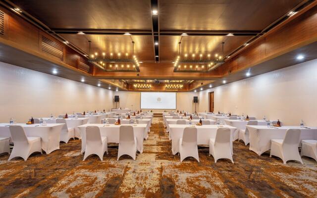 Kayumas Seminyak Resort