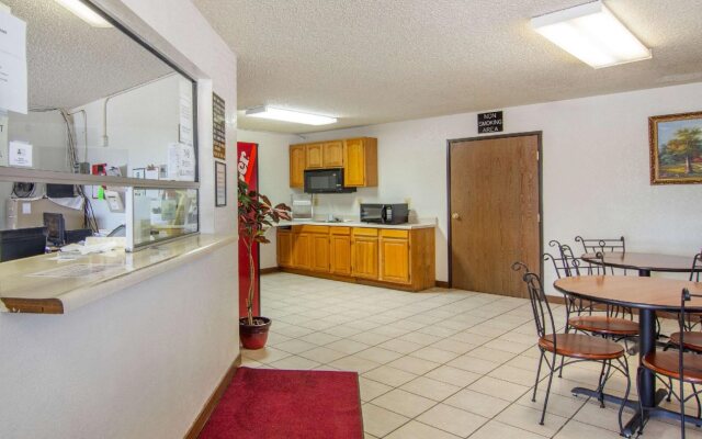 Motel 6 Brighton CO Denver Northeast