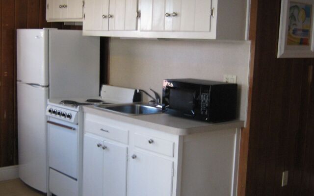 The Holiday Court Villas and Suites