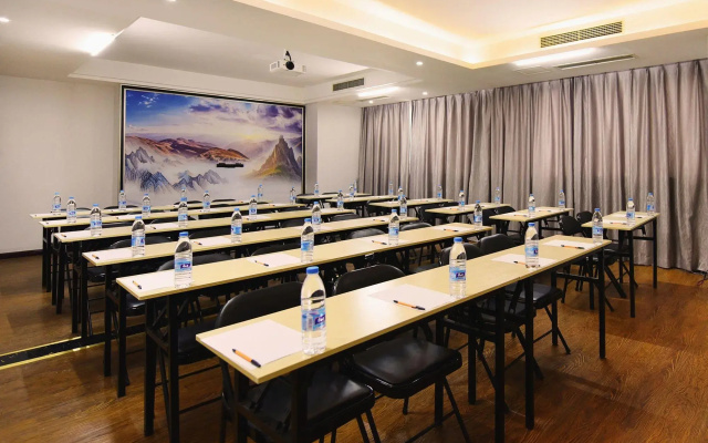 Xingshun Business Hotel