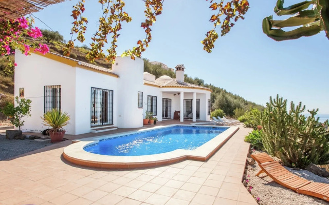 Villa in Arenas With Private Pool and Breathtaking Views