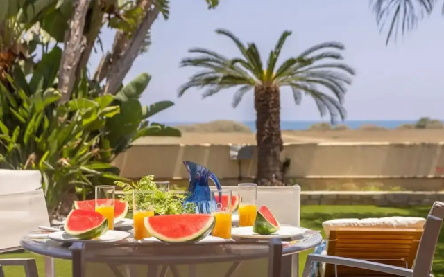 Larnaca Chelidonia Seafront Villa