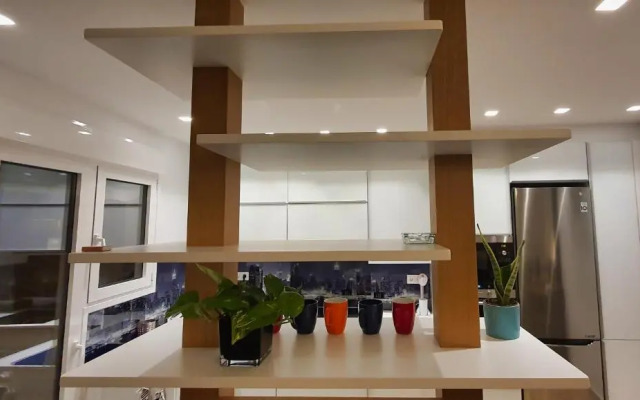 The Six Museums central Athens Stadium 4pers apart