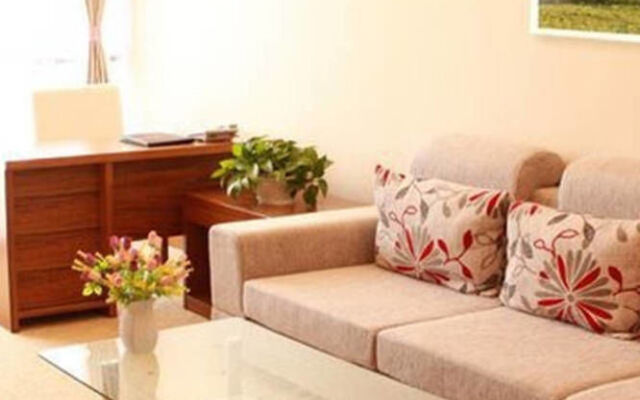 Qianqiu Holiday Hotel