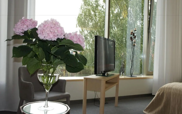 Zaliasis slenis - Self check-in hotel