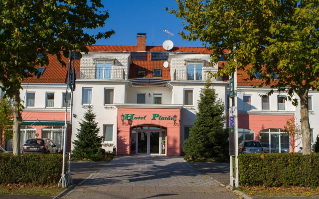 Hotel Platan
