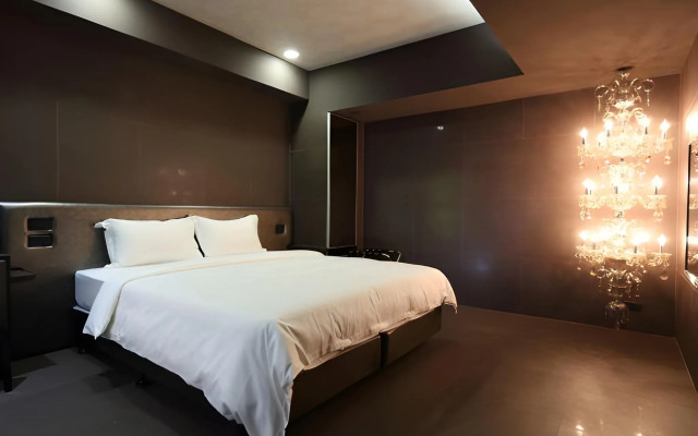 The Fantasy Apartment