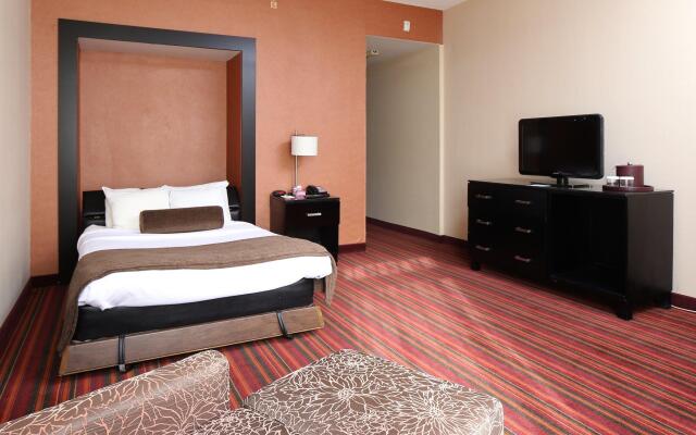 Sheraton Grand Rapids Airport Hotel